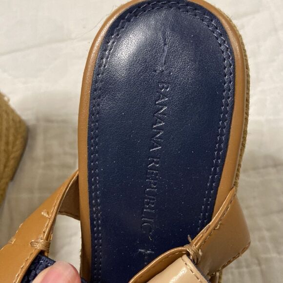 Banana Republic Piperr Wedge Heels size 11 - Picture 7 of 12